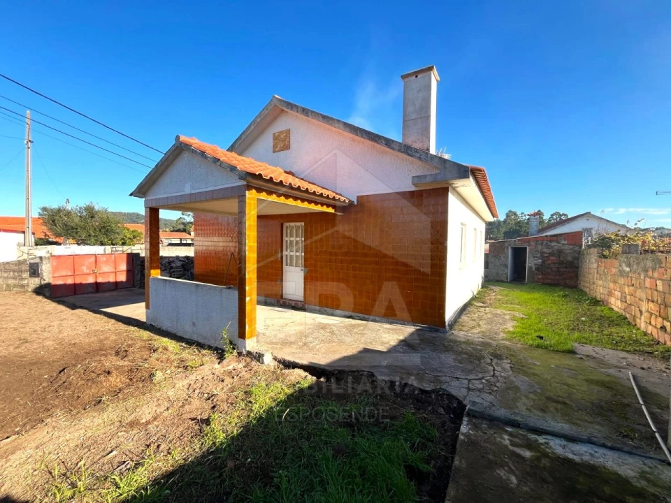 Moradia T3 para Venda em Antas Foto 17