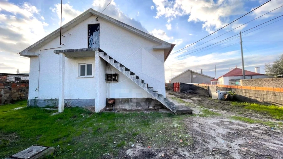 Moradia T3 para Venda em Antas Foto 3