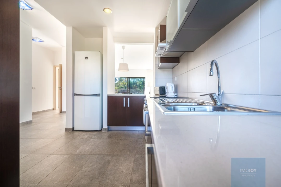 Apartamento T1 para Venda em Mexilhoeira Grande Foto 12