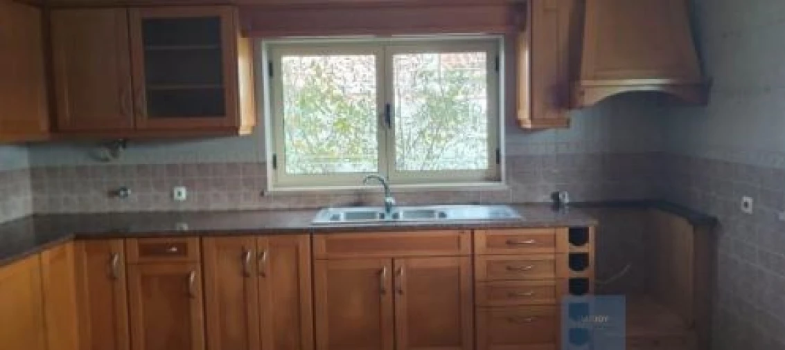 Moradia T3 para Venda em Seiça Foto 3