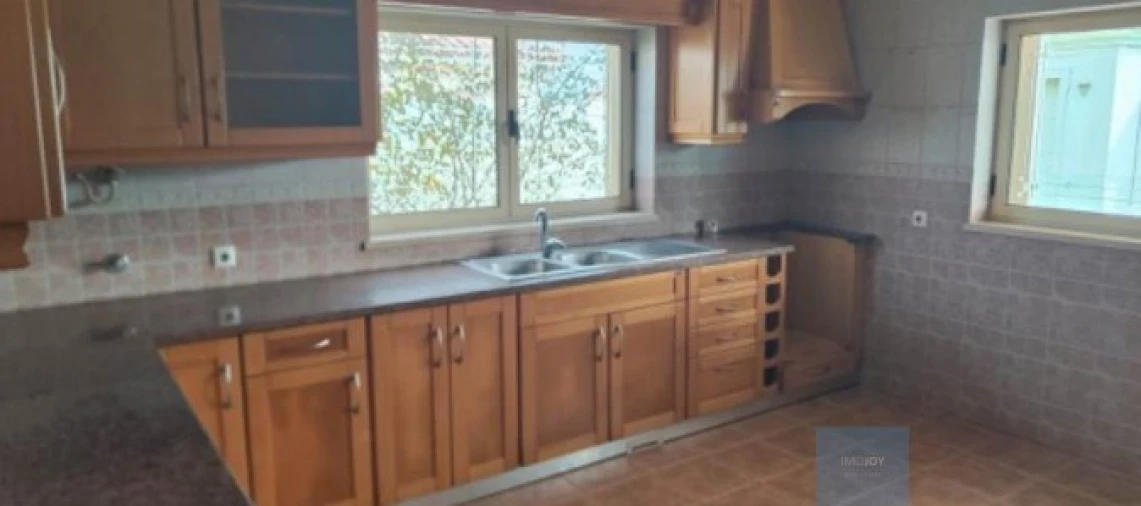 Moradia T3 para Venda em Seiça Foto 4