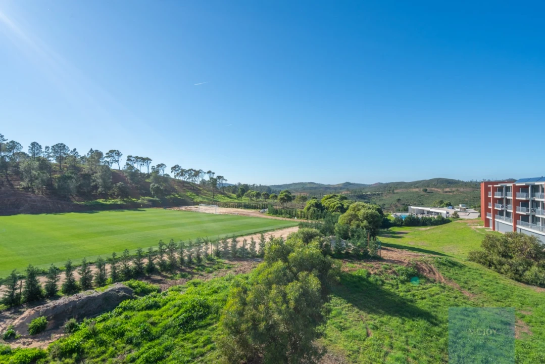 Apartamento T1 para Venda em Mexilhoeira Grande Foto 9