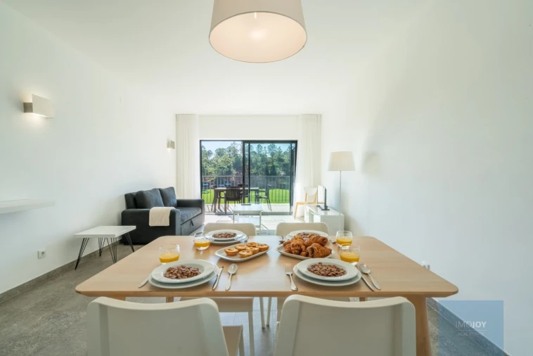 Apartamento T1 para Venda em Mexilhoeira Grande Foto 2