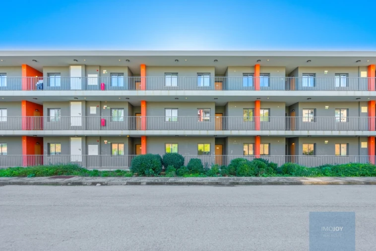 Apartamento T1 para Venda em Mexilhoeira Grande Foto 48