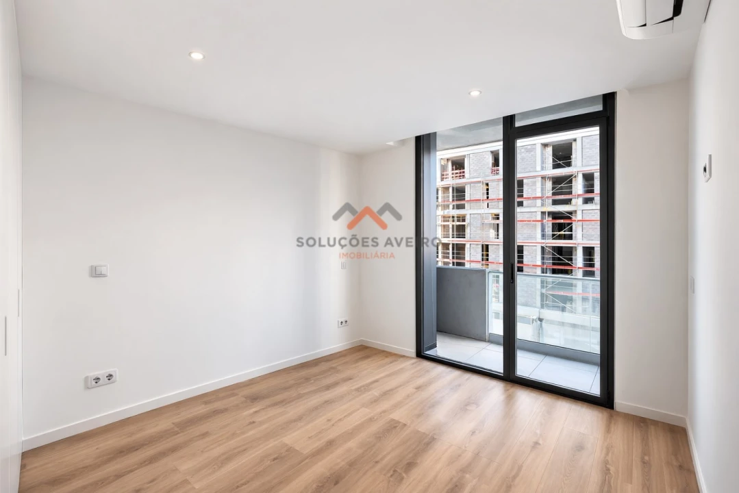 Apartamento T1 para Venda em Glória e Vera Cruz Foto 5