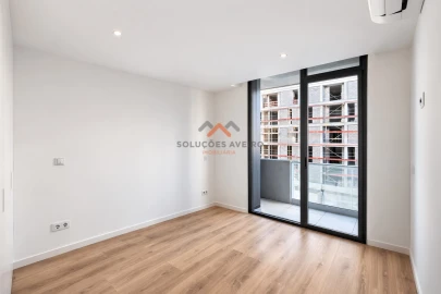 Apartamento T1 para Venda em Glória e Vera Cruz