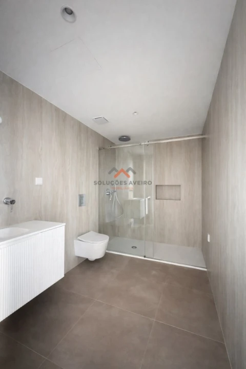 Apartamento T1 para Venda em Glória e Vera Cruz