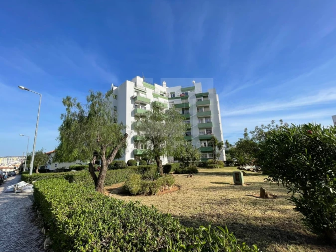 Apartamento T2 para Venda em Portimão Foto 4