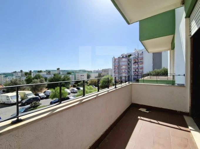 Apartamento T2 para Venda em Portimão Foto 11