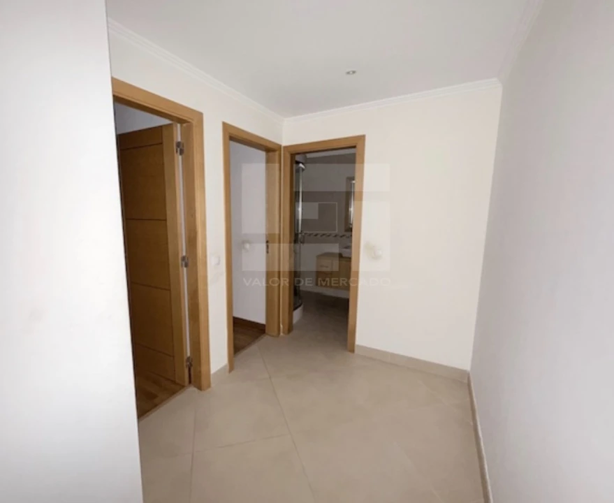 Apartamento T2 para Venda em Loule (São Clemente) Foto 8
