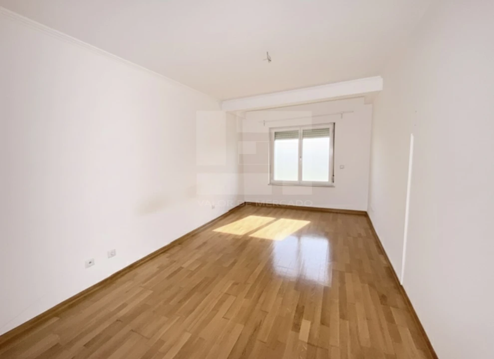 Apartamento T2 para Venda em Loule (São Clemente) Foto 9