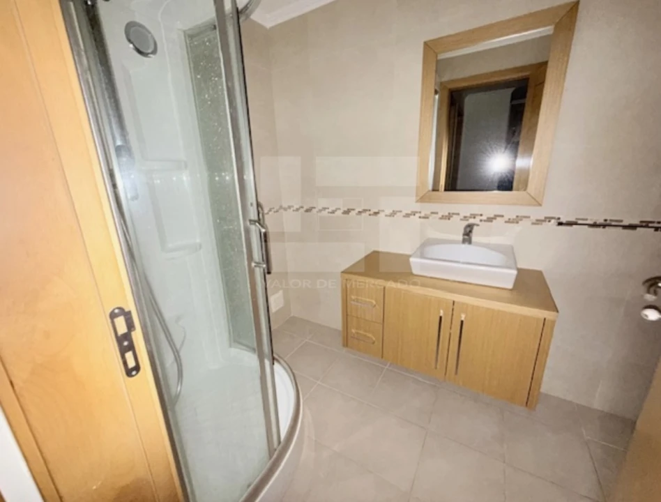 Apartamento T2 para Venda em Loule (São Clemente) Foto 13