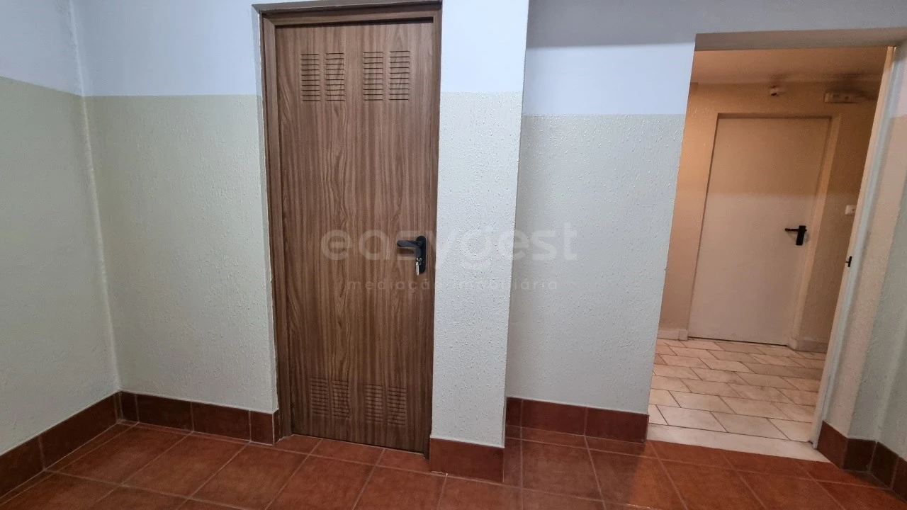 Apartamento T1 para Venda em Costa da Caparica Foto 15