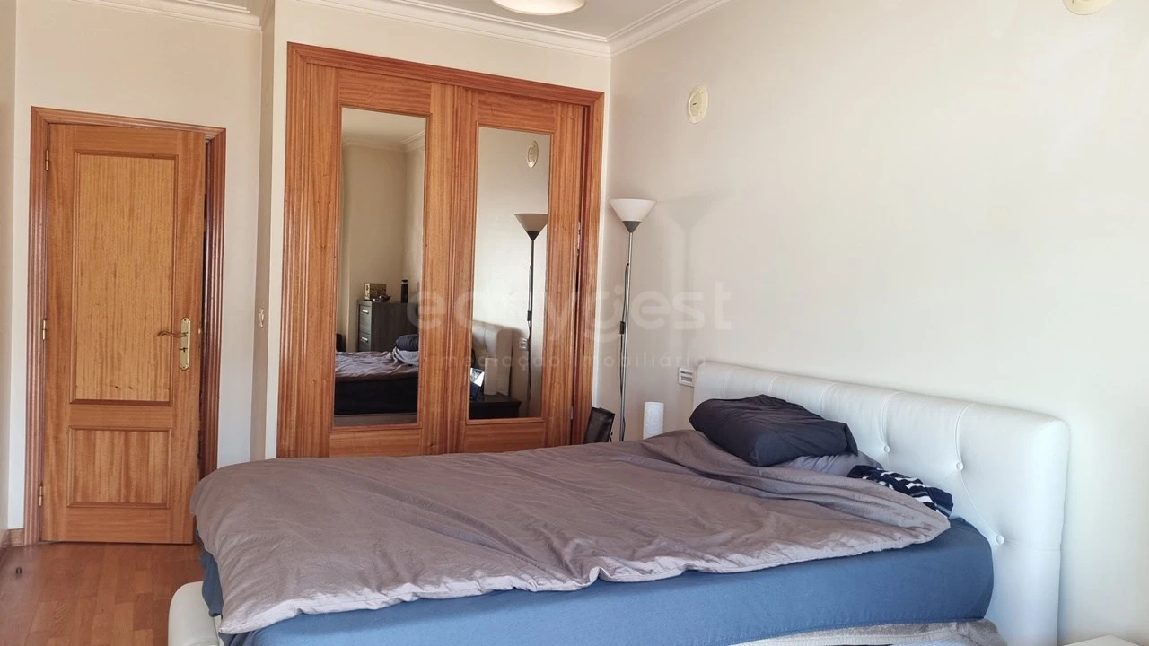 Apartamento T1 para Venda em Costa da Caparica Foto 2