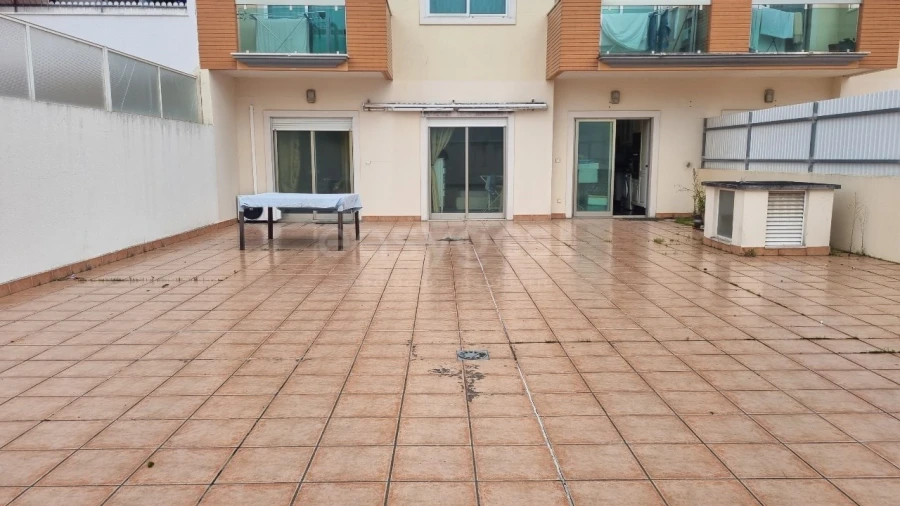 Apartamento T1 para Venda em Costa da Caparica Foto 1