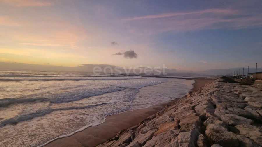 Apartamento T1 para Venda em Costa da Caparica Foto 28