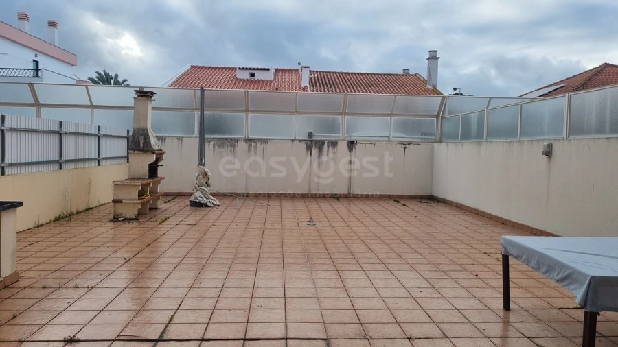 Apartamento T1 para Venda em Costa da Caparica Foto 6