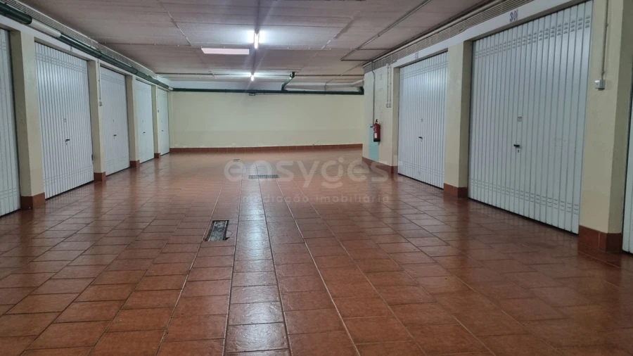 Apartamento T1 para Venda em Costa da Caparica Foto 17