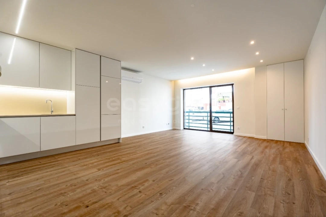 Apartamento T2 para Venda em Santa Clara e Castelo Viegas Foto 4