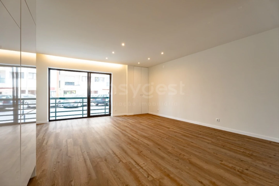 Apartamento T2 para Venda em Santa Clara e Castelo Viegas Foto 8