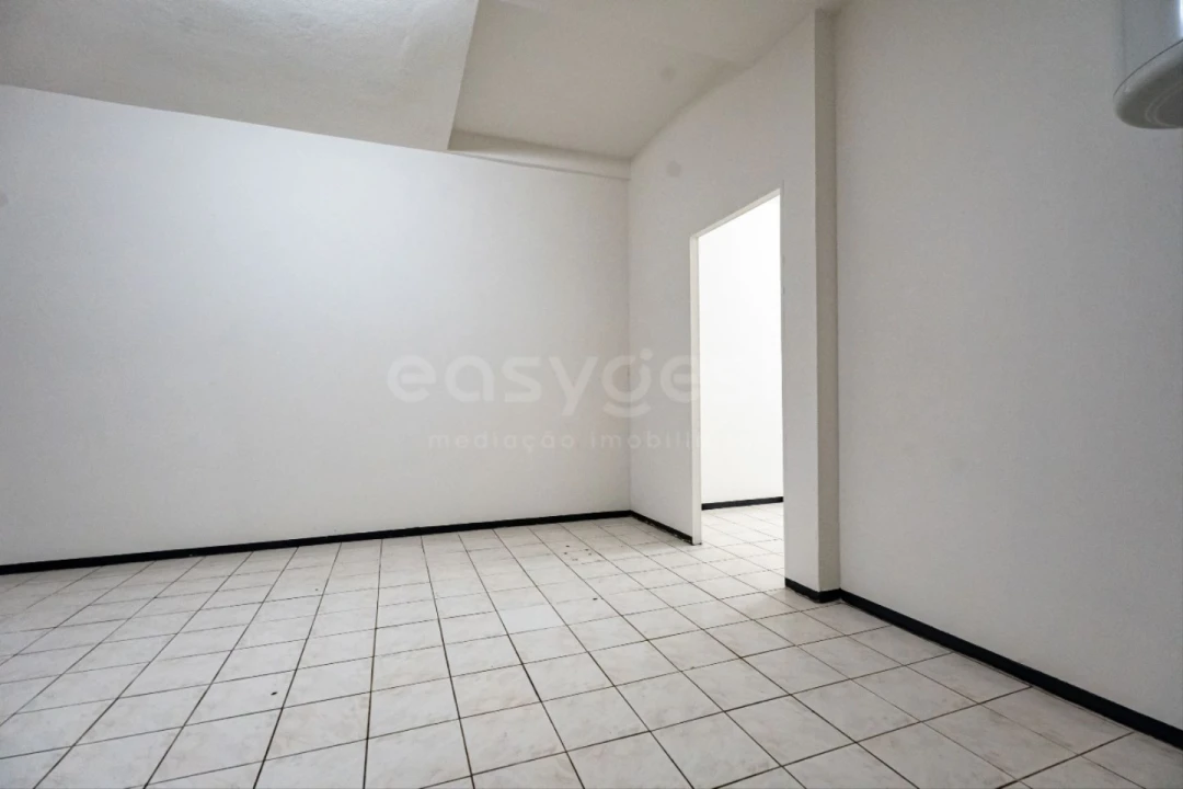 Apartamento T2 para Venda em Santa Clara e Castelo Viegas Foto 13