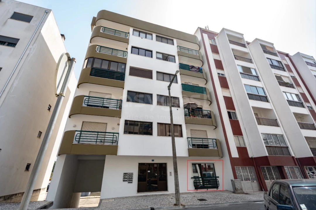 Apartamento T2 para Venda em Santa Clara e Castelo Viegas Foto 15