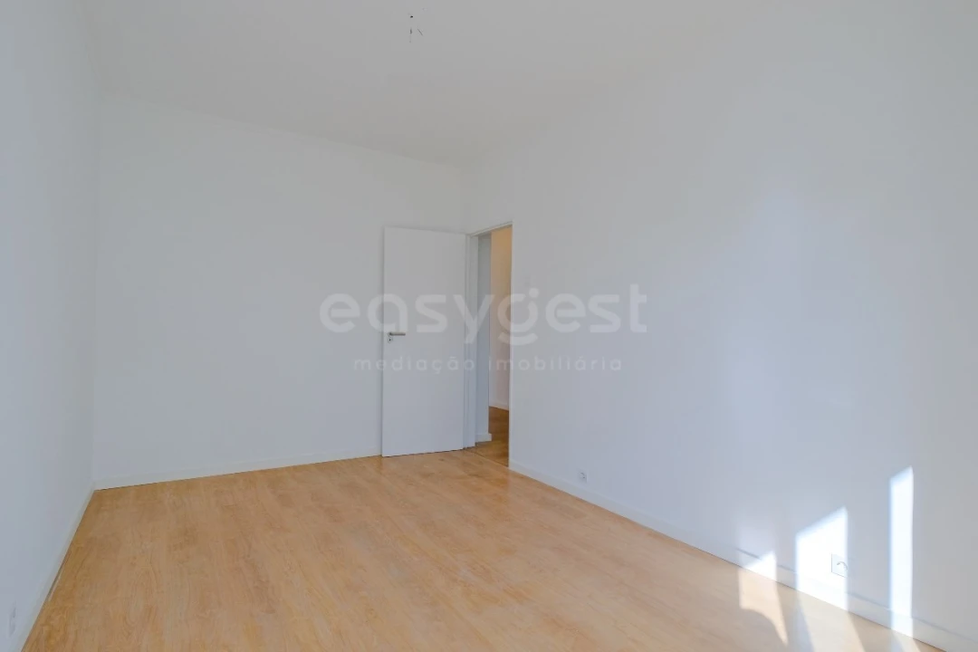 Apartamento T4 para Arrendamento em Carcavelos e Parede Foto 11