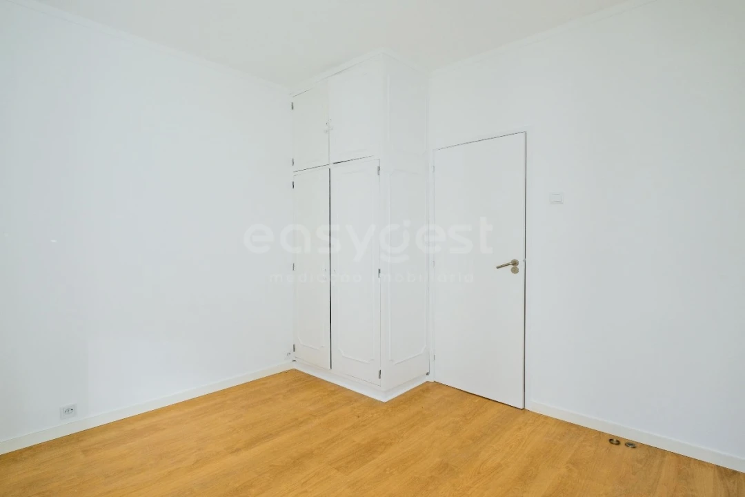 Apartamento T4 para Arrendamento em Carcavelos e Parede Foto 17