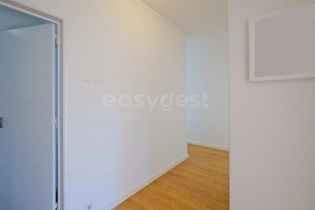 Apartamento T4 para Arrendamento em Carcavelos e Parede Foto 25