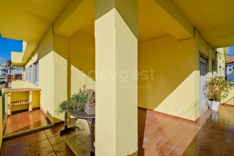 Apartamento T4 para Arrendamento em Carcavelos e Parede Foto 8