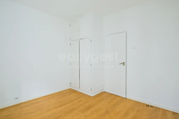 Apartamento T4 para Arrendamento em Carcavelos e Parede Foto 17