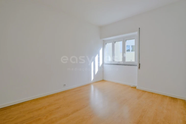 Apartamento T4 para Arrendamento em Carcavelos e Parede Foto 19