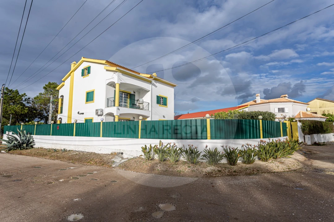 Moradia T5 para Venda em Palmela Foto 3