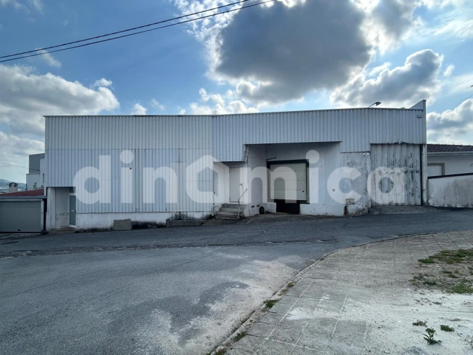 Armazém para Venda em Ruivães e Novais Foto 5
