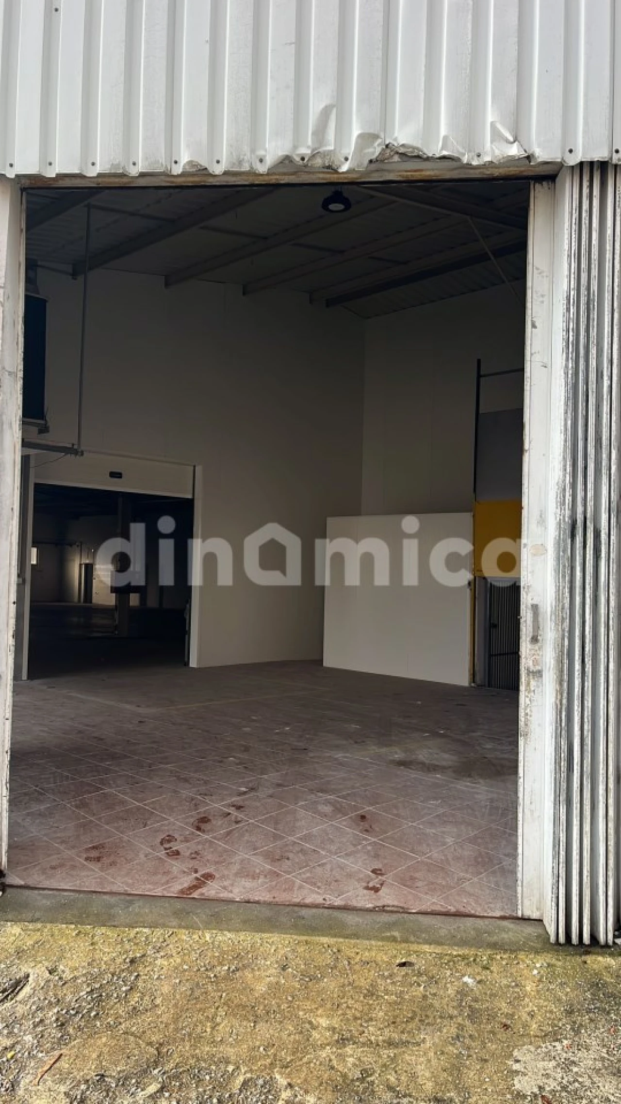 Armazém para Venda em Ruivães e Novais Foto 10