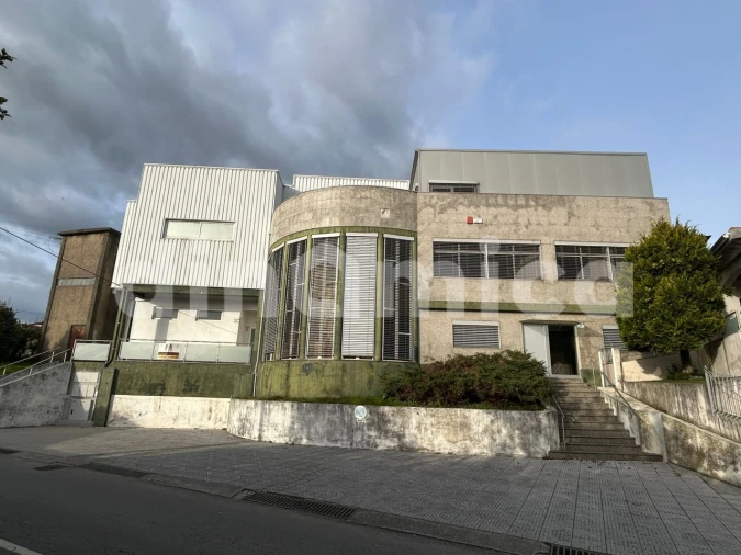 Armazém para Venda em Ruivães e Novais Foto 2