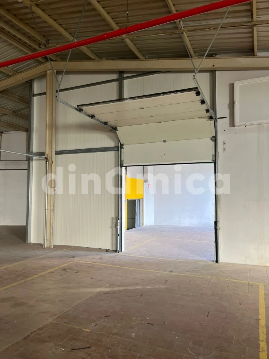 Escritório para Arrendamento em Ruivães e Novais Foto 9