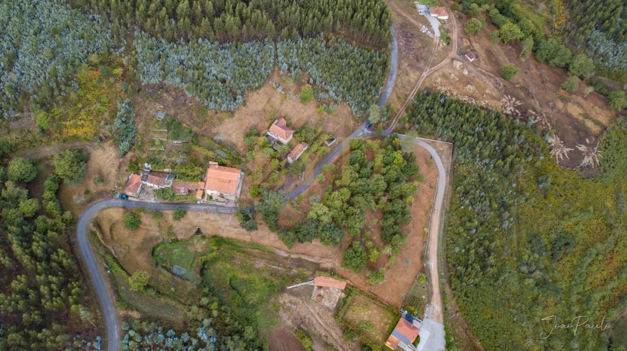 Quinta T2 para Venda em Raiva, Pedorido e Paraíso Foto 15