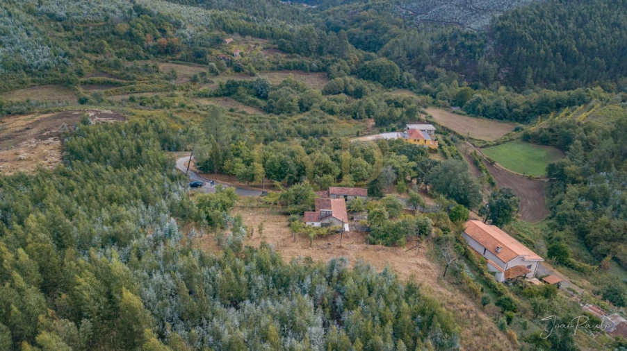 Quinta T2 para Venda em Raiva, Pedorido e Paraíso Foto 16