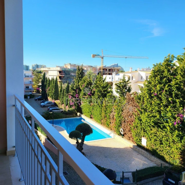 Apartamento T1 para Venda em Portimão Foto 7