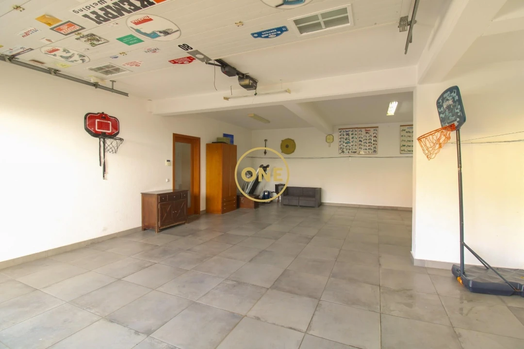 Moradia T4 para Venda em Canhas Foto 33