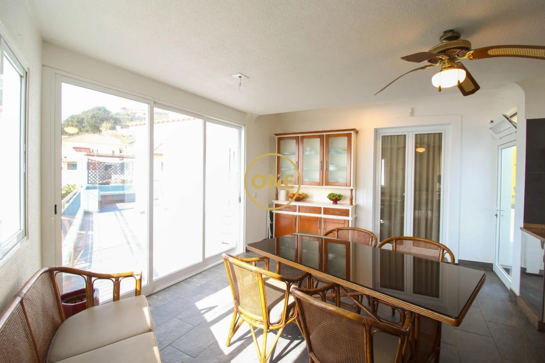 Moradia T4 para Venda em Canhas Foto 52