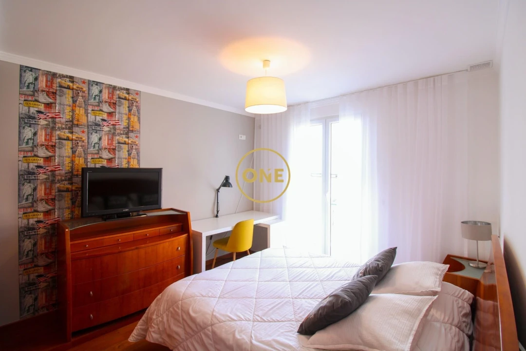 Moradia T4 para Venda em Canhas Foto 26