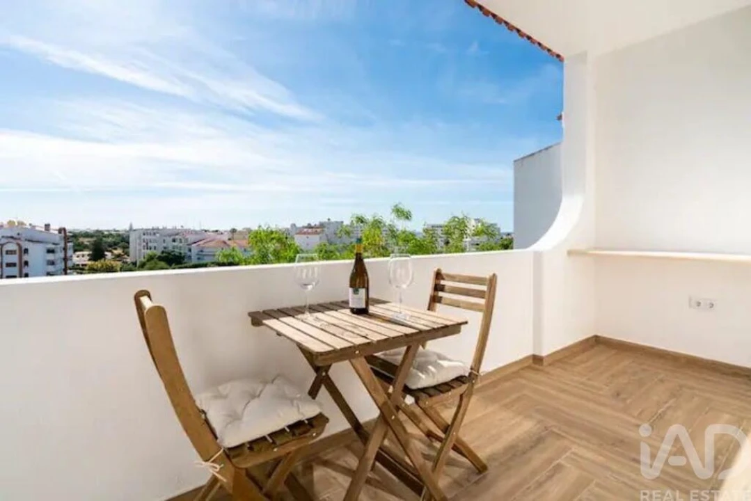 Apartamento T1 para Venda em Albufeira e Olhos de Água Foto 14