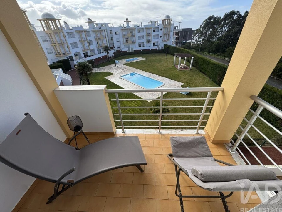 Apartamento T2 para Venda em Nazare Foto 16