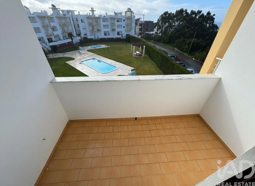 Apartamento T2 para Venda em Nazare Foto 17