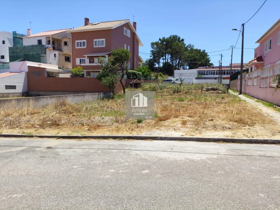 Terreno para Venda em Charneca de Caparica e Sobreda Foto 7