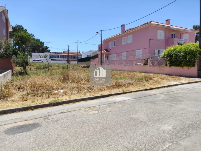 Terreno para Venda em Charneca de Caparica e Sobreda Foto 6