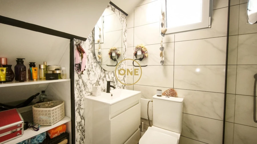 Moradia T3 para Venda em Estreito de Camara de Lobos Foto 30