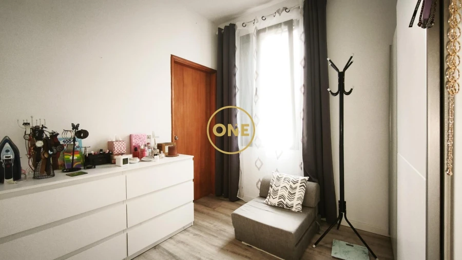 Moradia T3 para Venda em Estreito de Camara de Lobos Foto 28